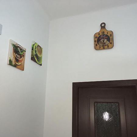 Appartamento Ava Republique Braşov Esterno foto